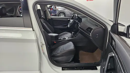 Volkswagen 7 1.5 TSI 2023 26