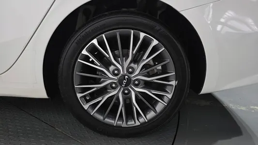 Kia K3 2 1.6 2021 22