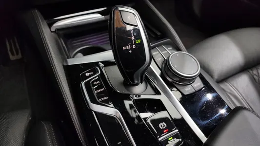 BMW 5 Series (G30) 530i M 2022 9