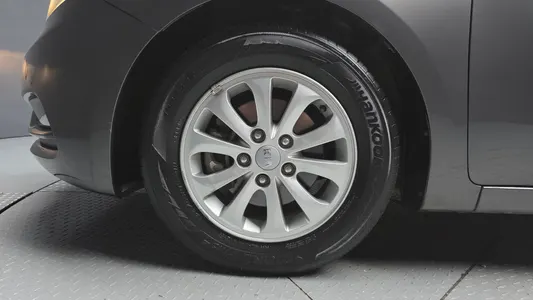 Kia K3 2012 5
