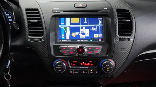 Kia K3 2012 14