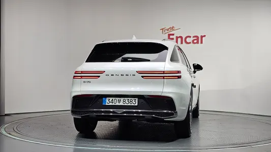 Genesis GV70 2.5T 2WD 2025 4