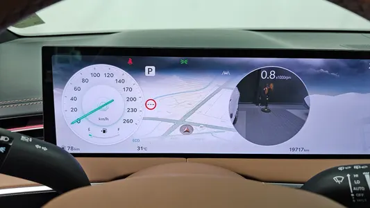 Genesis GV70 2.5T 2WD 2025 8