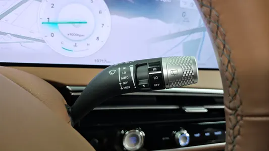 Genesis GV70 2.5T 2WD 2025 18