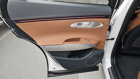 Genesis GV70 2.5T 2WD 2025 25