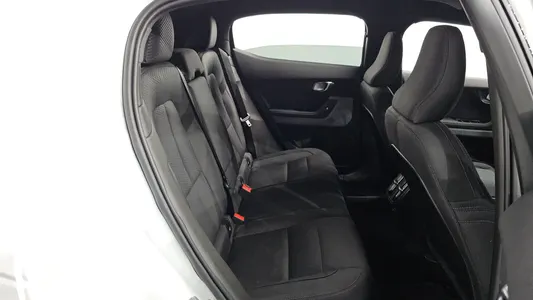 Polestar 2 2022 10