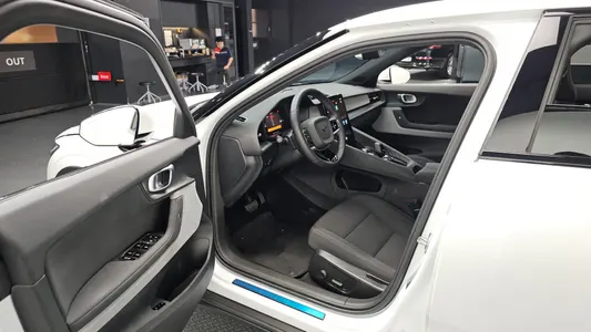 Polestar 2 2022 9