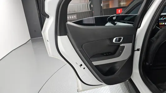 Polestar 2 2022 25