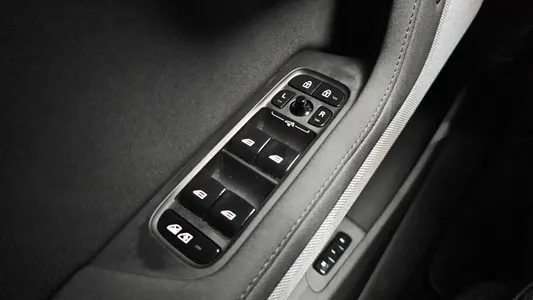 Polestar 2 2022 28