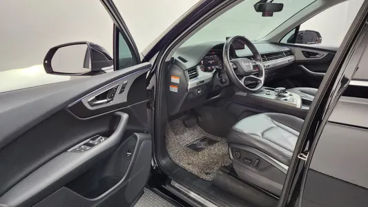 Audi Q7 (4M) 45 TFSI 2019 10