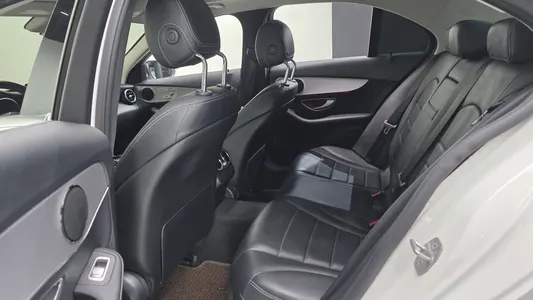 Mercedes-Benz C-Class W205 C220 d 4MATIC 2018 26