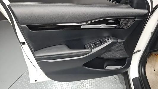 Kia Seltos 1.6 2WD 2022 24