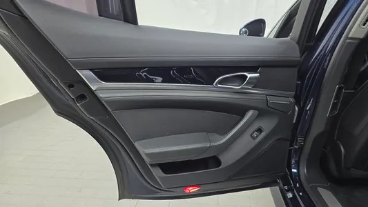 Porsche 파나메라 3.6 AWD 2012 26