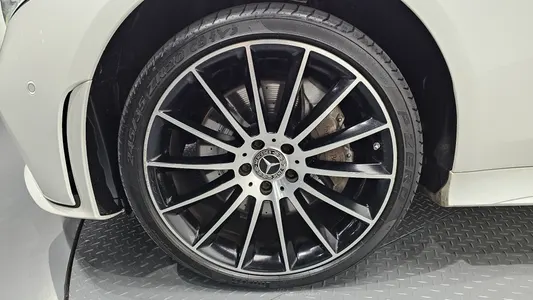 Mercedes-Benz CLS-Class C257 CLS400d 4MATIC AMG Line 2018 4