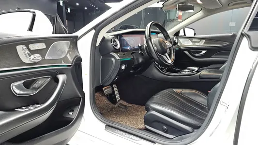 Mercedes-Benz CLS-Class C257 CLS400d 4MATIC AMG Line 2018 9