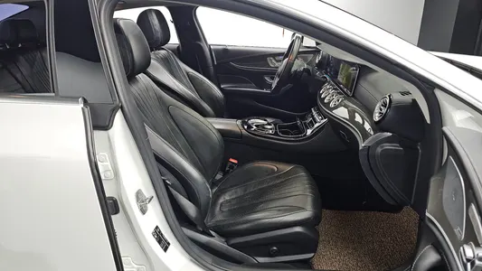 Mercedes-Benz CLS-Class C257 CLS400d 4MATIC AMG Line 2018 26