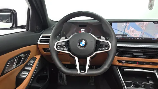 BMW 3 Series (G20) 320i M 2025 12