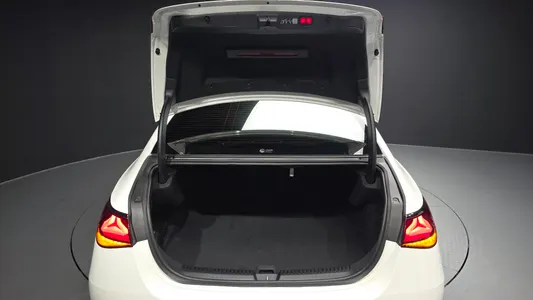 Mercedes-Benz E-Class W214 E200 2025 20