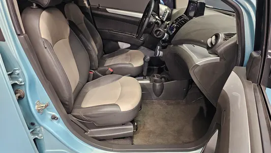 Chevrolet Spark LT 2012 26