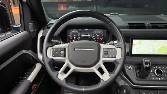Land Rover (L663) 110 D250 SE 2021 12
