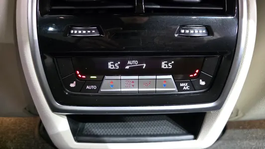 BMW X5 (G05) M50i 2020 29