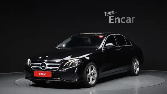 Mercedes-Benz E-Class W213 E200 2017