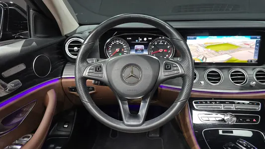 Mercedes-Benz E-Class W213 E200 2017 13