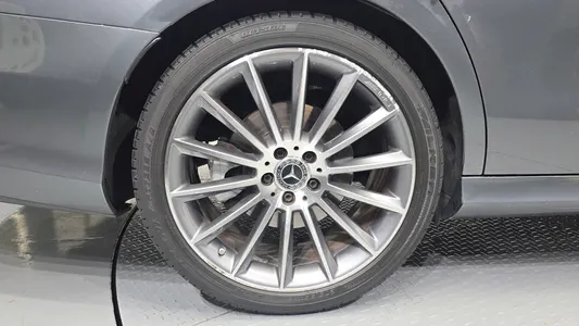 Mercedes-Benz E-Class W213 E350 4MATIC AMG Line 2019 5