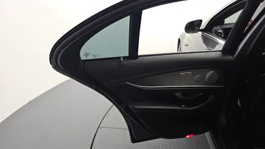 Mercedes-Benz E-Class W213 E350 4MATIC AMG Line 2019 25