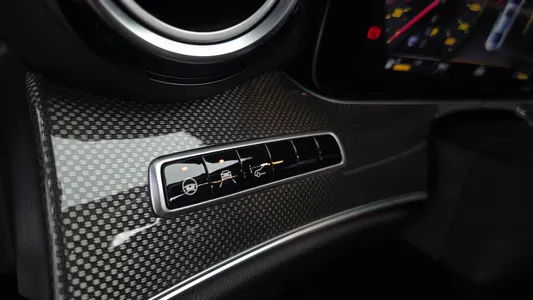 Mercedes-Benz E-Class W213 E350 4MATIC AMG Line 2019 29