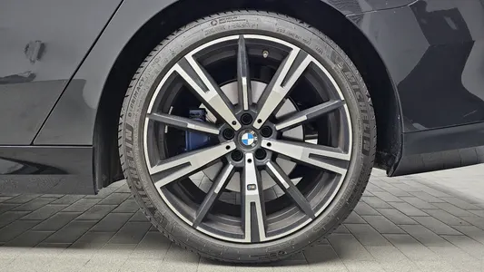 BMW 5 Series (G60) 530i xDrive M 2026 21
