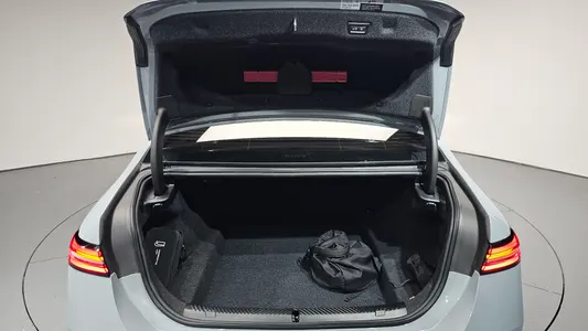 BMW 5 Series (G60) 530e M 2026 37