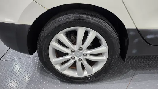 Hyundai ix 2WD LX20 2011 5
