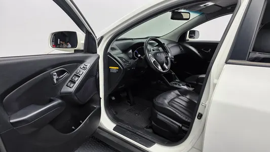 Hyundai ix 2WD LX20 2011 10