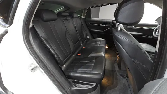 BMW X6 (F16) xDrive 30d 2016 11