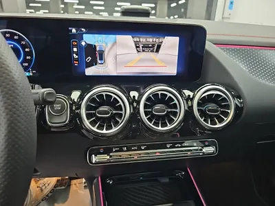 Mercedes-Benz EQA H243 EQA250 AMG 2025 10