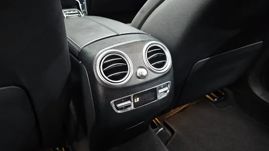 Mercedes-Benz GLC-Class X253 GLC300 4MATIC AMG Line 2019 32