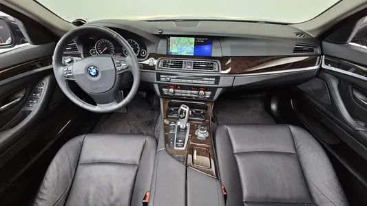 BMW 5 Series (F10) 528i 2013 7