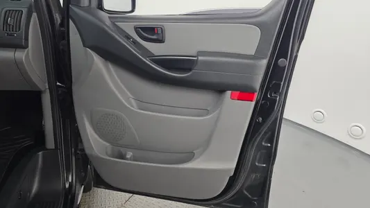 Hyundai Grand Starex 3 2016 25