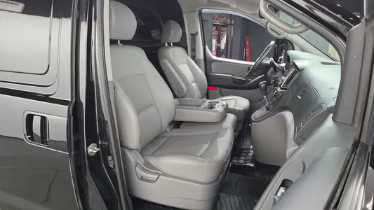 Hyundai Grand Starex 3 2016 26