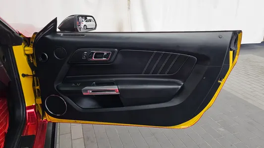 Ford 머스탱 2015 25