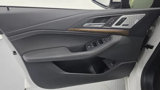 BMW 2 Series Tourer (U06) 218d 2023 24
