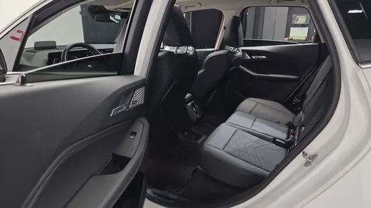 BMW 2 Series Tourer (U06) 218d 2023 26