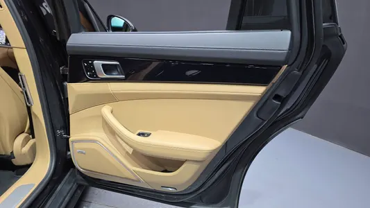 Porsche (971) 2.9 AWD E- 2018 25