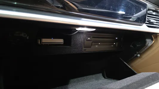 Porsche (971) 2.9 AWD E- 2018 34