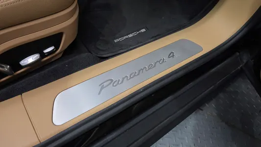 Porsche (971) 2.9 AWD E- 2018 39