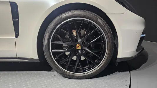 Porsche (971) 3.0 AWD 2020 21