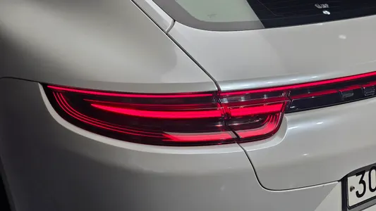 Porsche (971) 3.0 AWD 2020 23