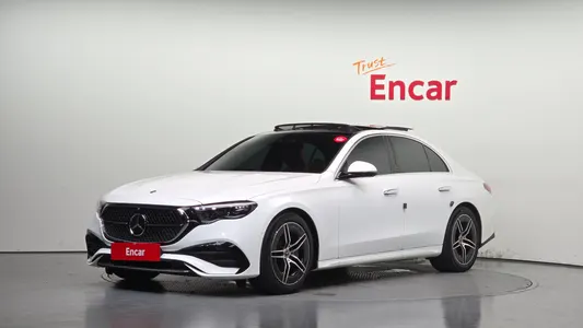 Mercedes-Benz E-Class W214 E300 4MATIC AMG Line 2026