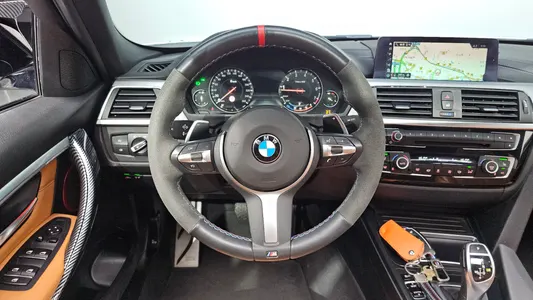 BMW 3 Series (F30) 330i M 2018 12